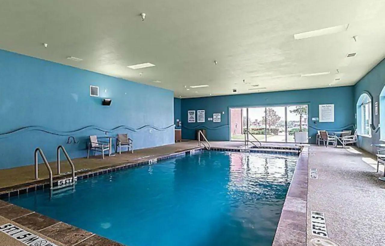Holiday Inn Express & Suites Fort Worth - Fossil Creek By Ihg Ngoại thất bức ảnh