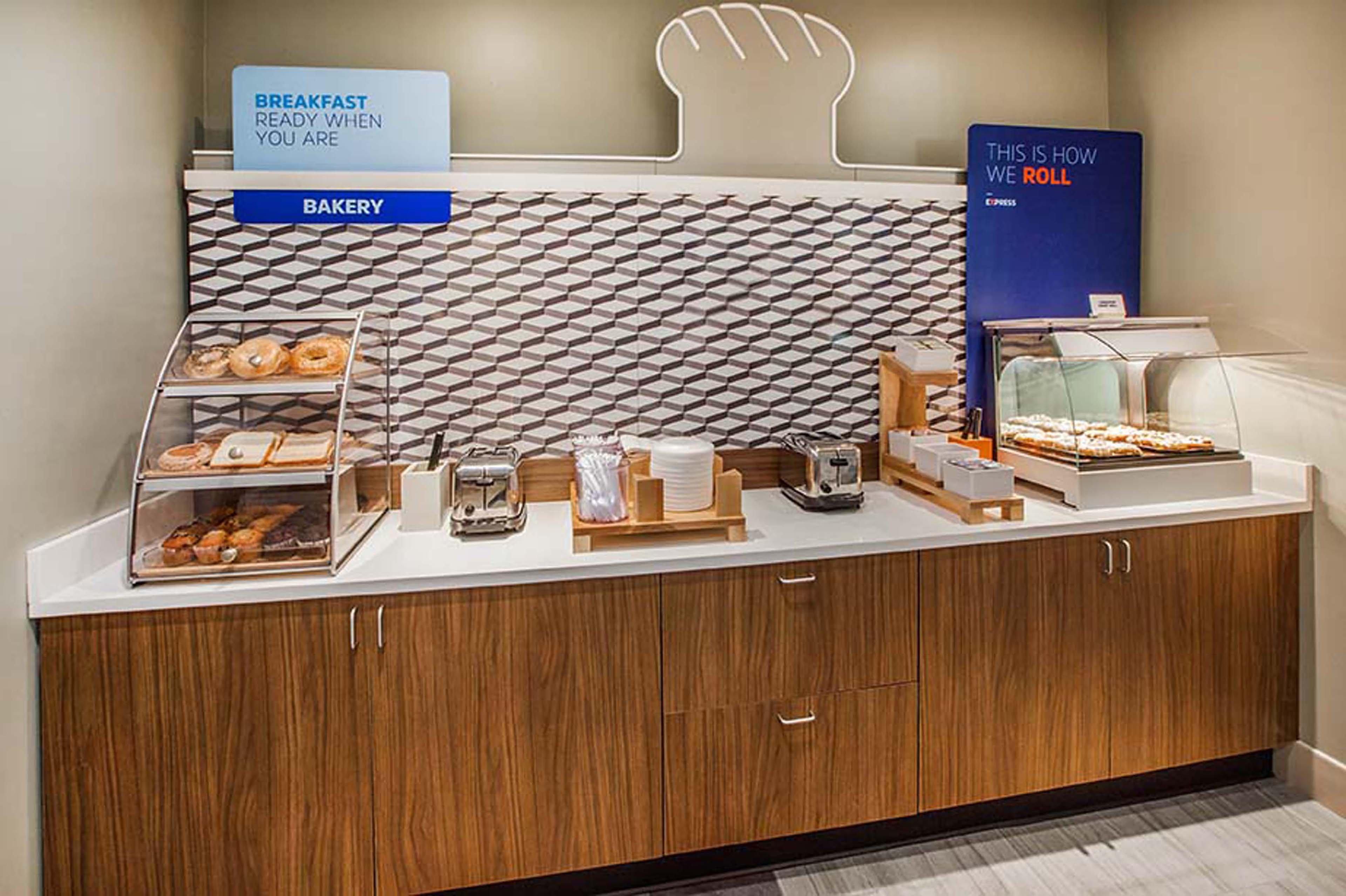 Holiday Inn Express & Suites Fort Worth - Fossil Creek By Ihg Ngoại thất bức ảnh