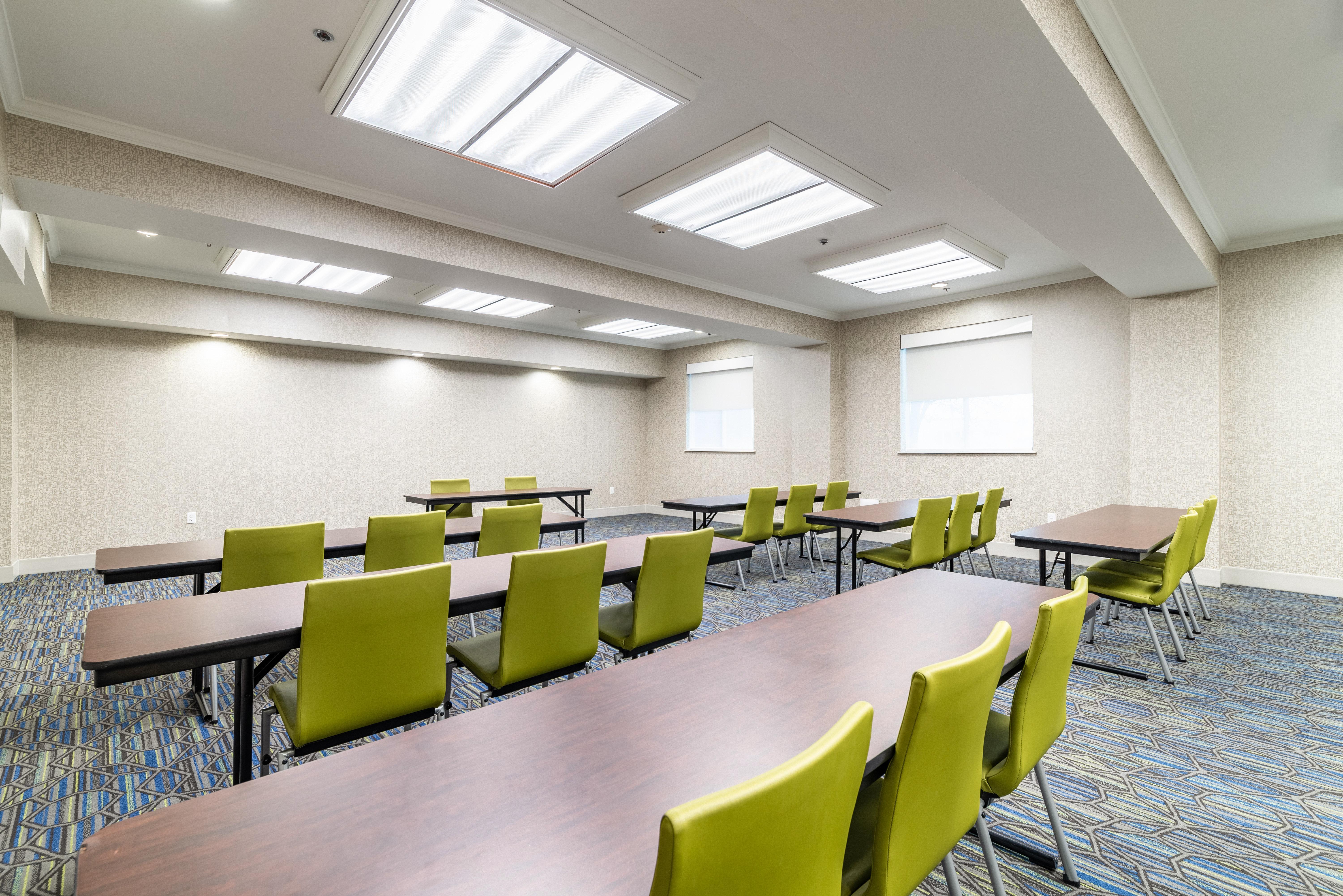 Holiday Inn Express & Suites Fort Worth - Fossil Creek By Ihg Ngoại thất bức ảnh
