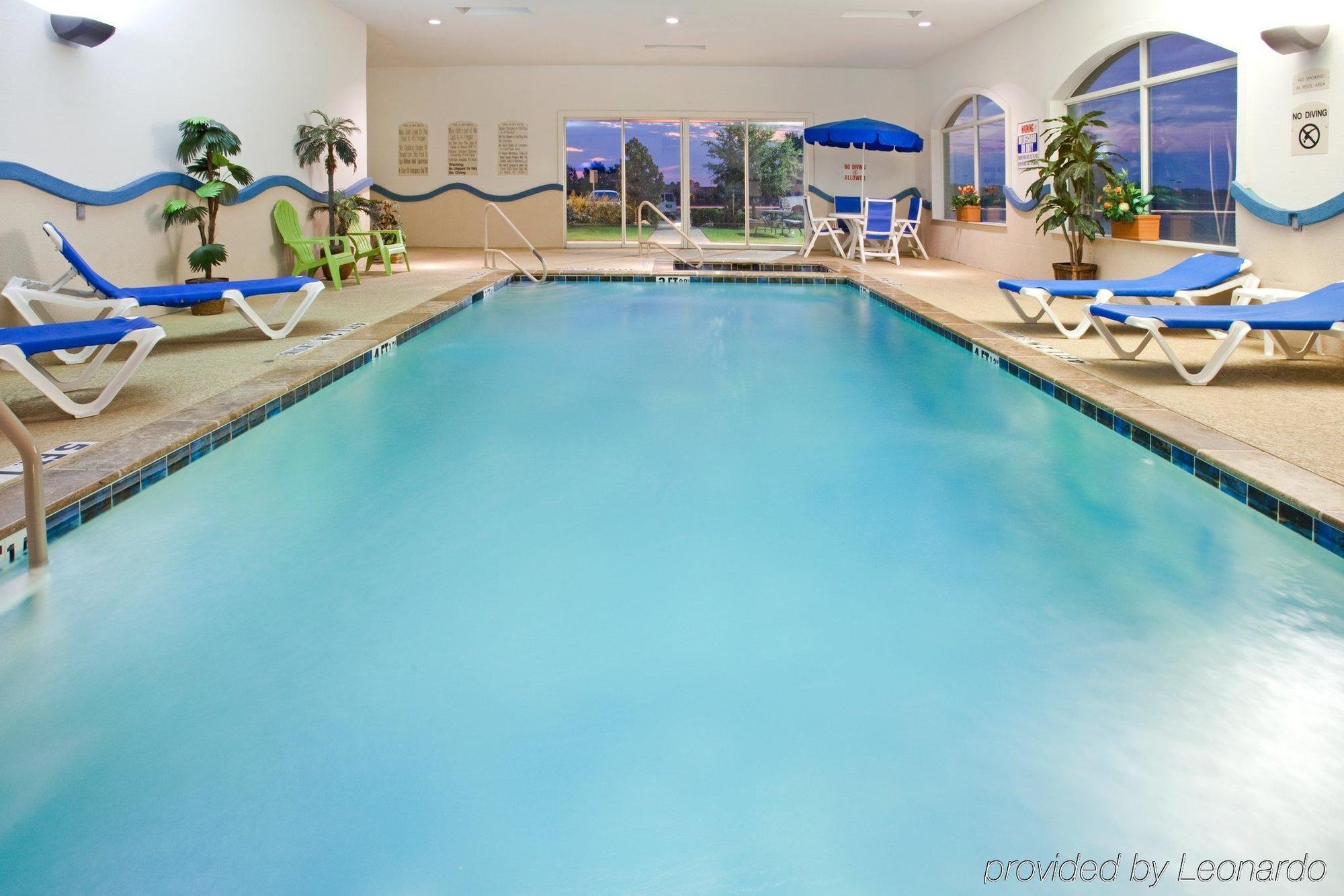 Holiday Inn Express & Suites Fort Worth - Fossil Creek By Ihg Tiện nghi bức ảnh