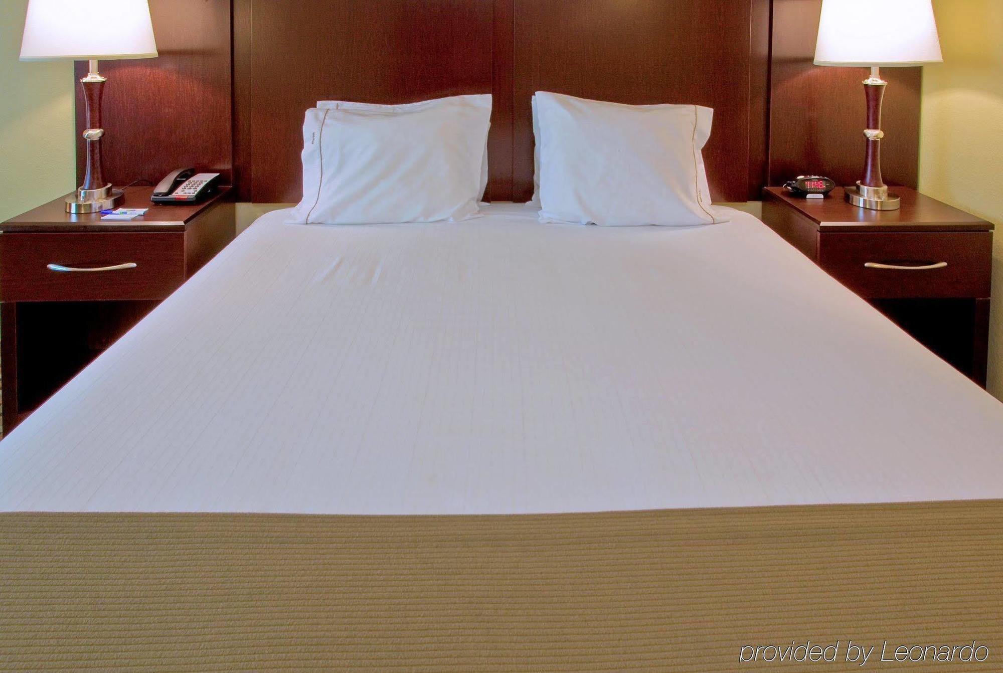 Holiday Inn Express & Suites Fort Worth - Fossil Creek By Ihg Ngoại thất bức ảnh
