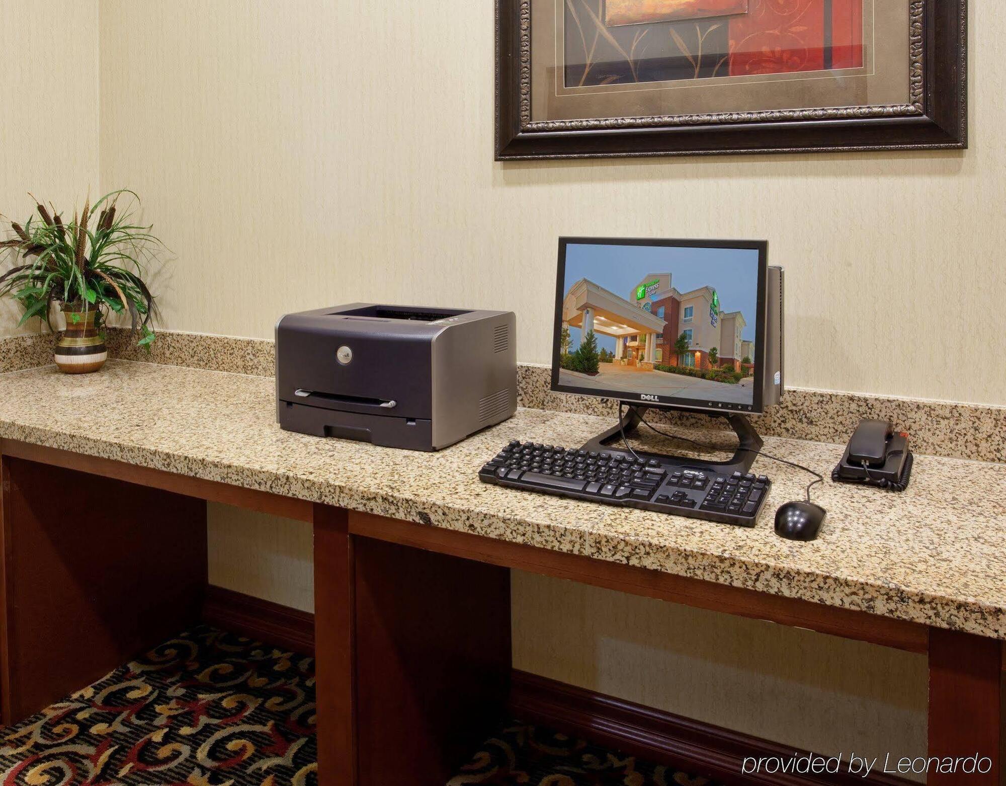Holiday Inn Express & Suites Fort Worth - Fossil Creek By Ihg Ngoại thất bức ảnh